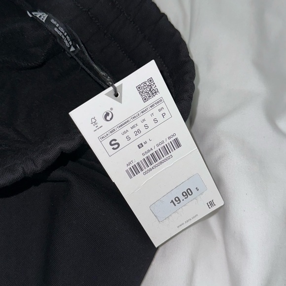 Zara black sweat skirt mid length with back slit - Picture 3 of 3